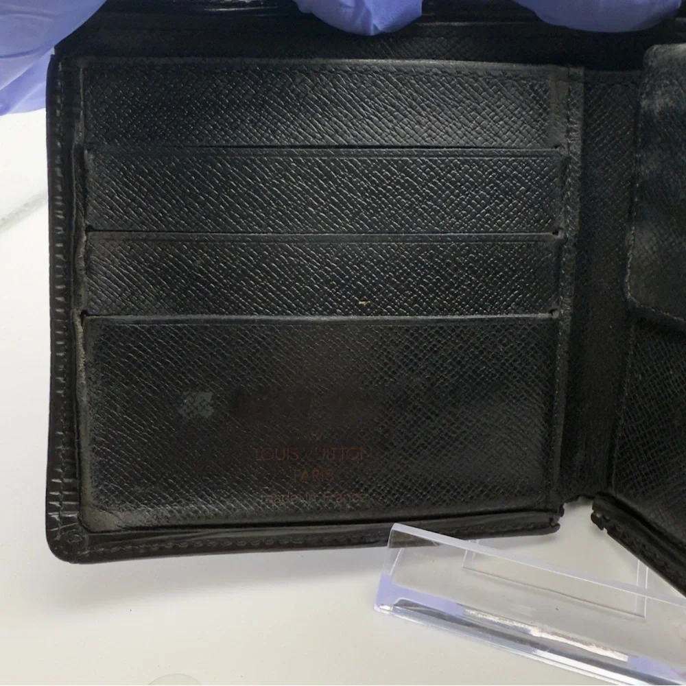 Louis Vuitton Black Epi Leather Bi-Fold Wallet | Men’s | Pre-Owned |